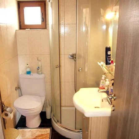 Anastasia's In Pelion * Makrirrakhi