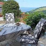 Anastasia's In Pelion * Makrirrákhi